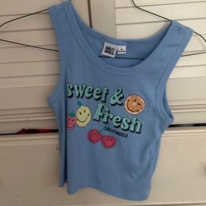 Smiley world tank size medium